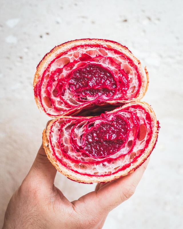 Croissant fourré framboise